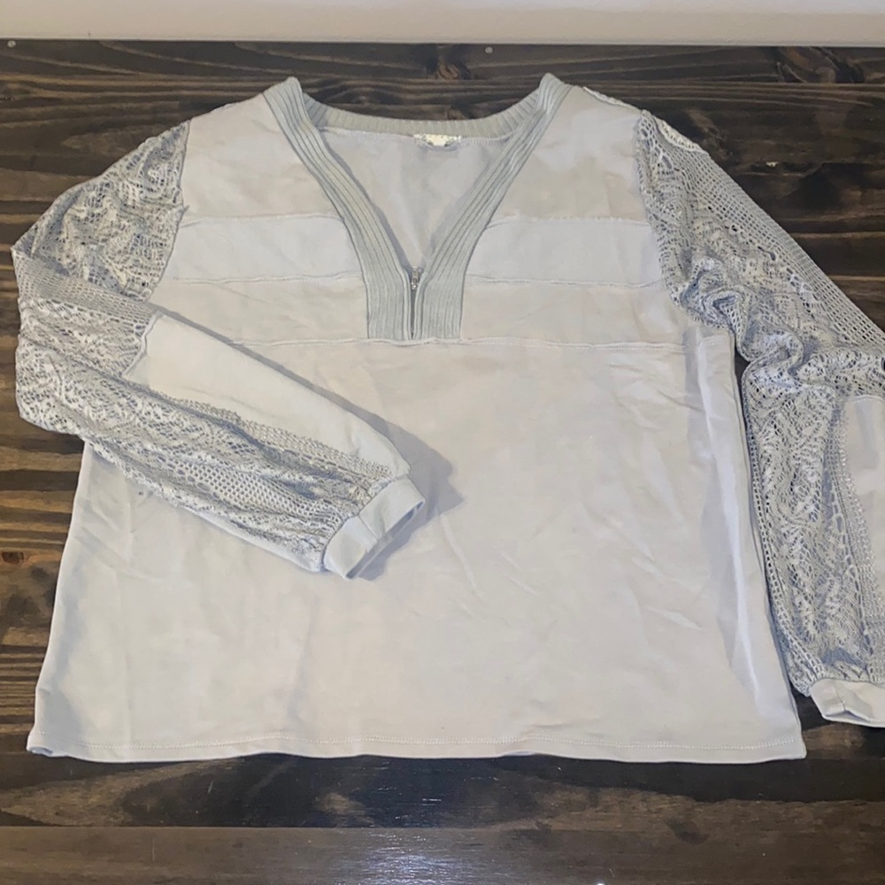 Gimmicks Top